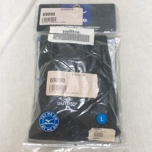 Mizuno volleyball knee pads